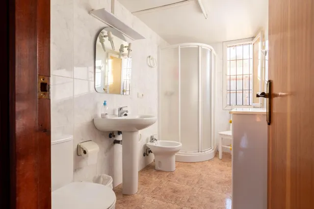 Casa de campo con piscina y 9000m2 de terreno — 24