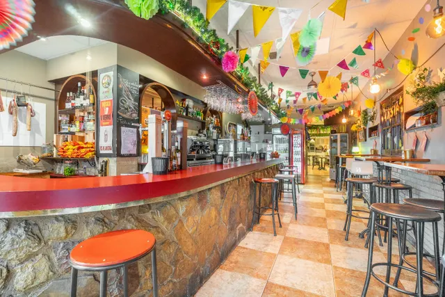 Oportunidad de Traspaso: Bar Restaurante en Funcionamiento en Oviedo — 16