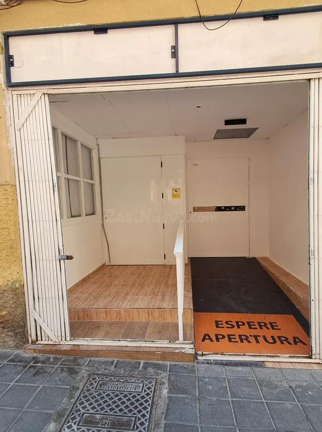Amplio Local Comercial de Alquiler en San Blas, Alicante - I - foto 3