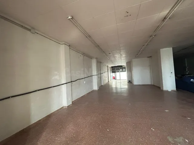 SE VENDE LOCAL COMERCIAL EN BARBERÀ DEL VALLÈS - foto 4