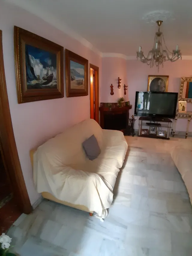 CASA MUY AMPLIA DE 4 DORMITORIOS LISTA PARA ENTRAR A VIVIR ( LAS LAGUNAS) — 12