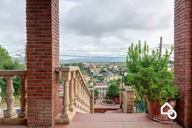 VENTA CASA EN PIERA ZONA CAN CLARAMUNT JARDÍN, PISCINA Y GAR - foto 4