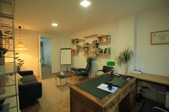 OFICINAS DISPONIBLES A TIEMPO PARCIAL O COMPLETO — 2