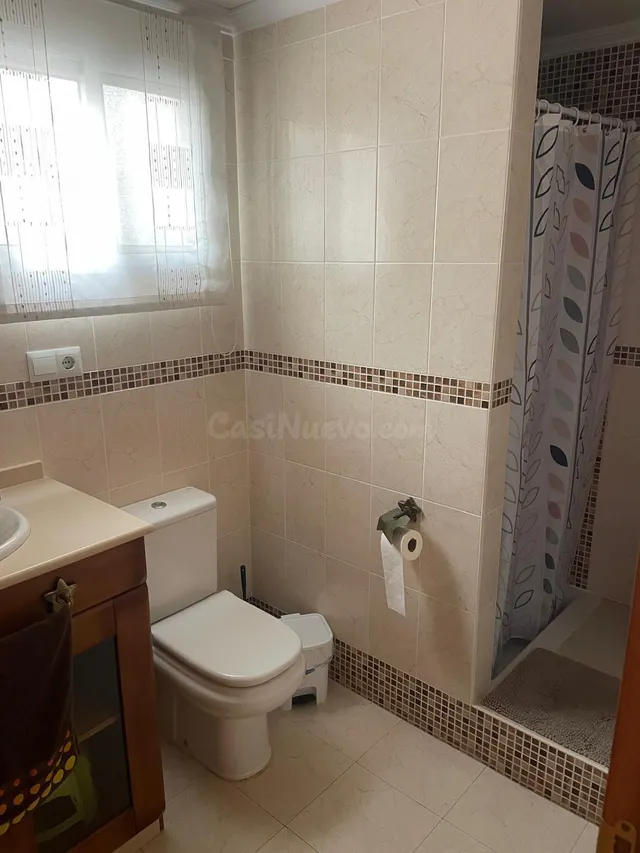 Amplio Piso de Alquiler en Novelda con Ascensor! - foto 3