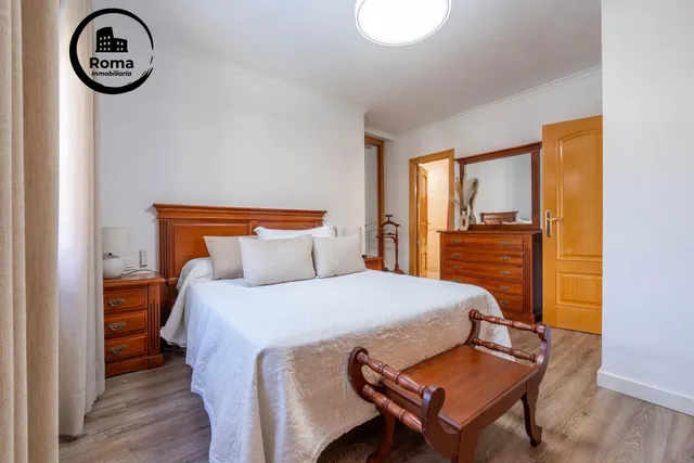 CHALET CON PISCINA Y JARDÍN A SOLO 10 MINUTOS DE GRANADA — 45