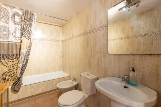 PISO VPO DE CUATRO DORMITORIOS CON GARAJE EN PADRE CLARET — 21