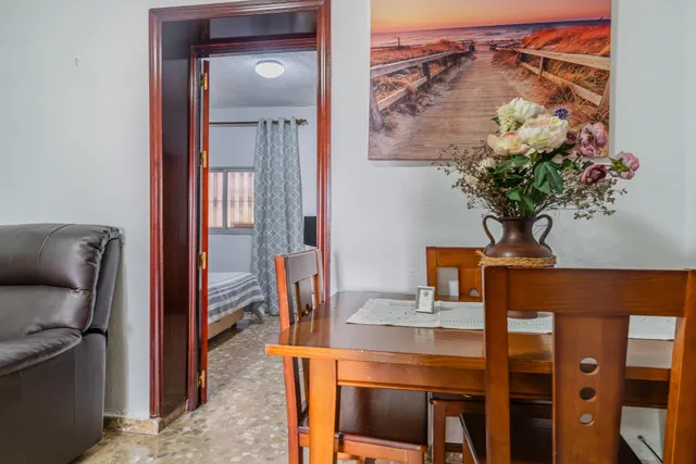 CASA DE DOS PLANTAS EN VENTA — 29