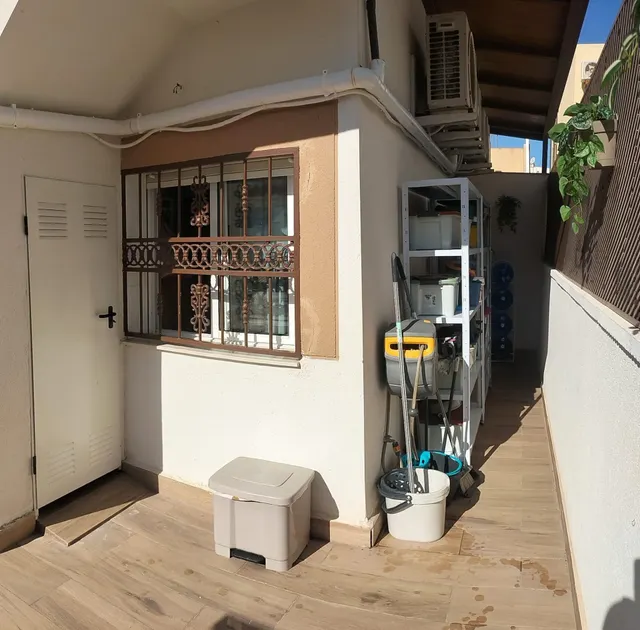MAGNIFICO CHALET TOTALMENTE REFORMADO, IDEAL PARA PAREJAS, RODEADO DE TODOS LOS SERVICIOS — 33
