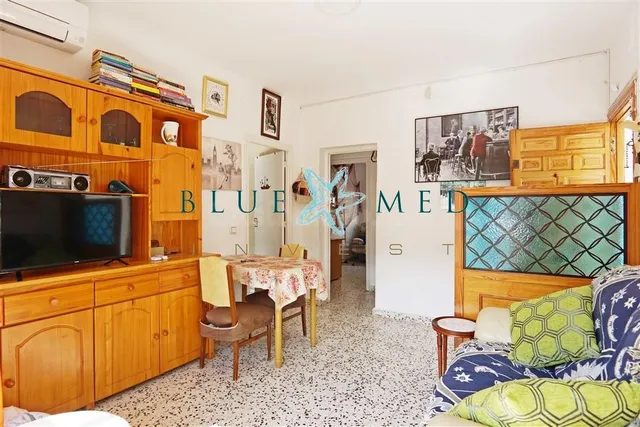 PISO EN VENTA EN LA AZOHÍA A TAN SOLO 20 METROS DE LA PLAYA - foto 5