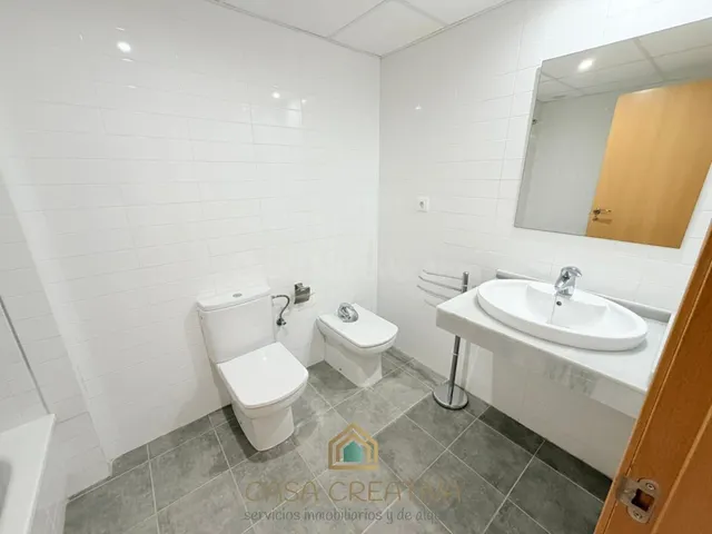 Se vende Piso de 3 dormitorios con garaje y trastero en Náqu - foto 5