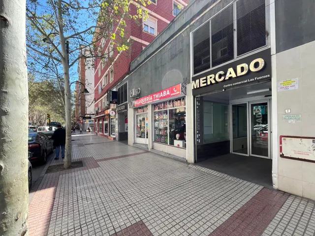 SE VENDE BAR EQUIPADO EN PERFECTO ESTADO EN EL CENTRO COMERCIAL LAS FUENTES — 19