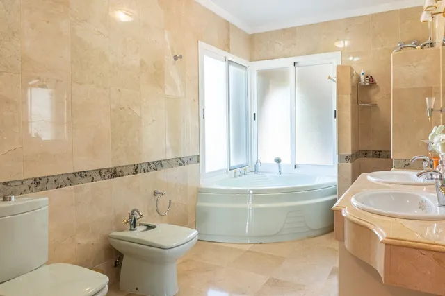 Chalet 5 habitaciones 539m² en venta - Costa Del Sol — 44