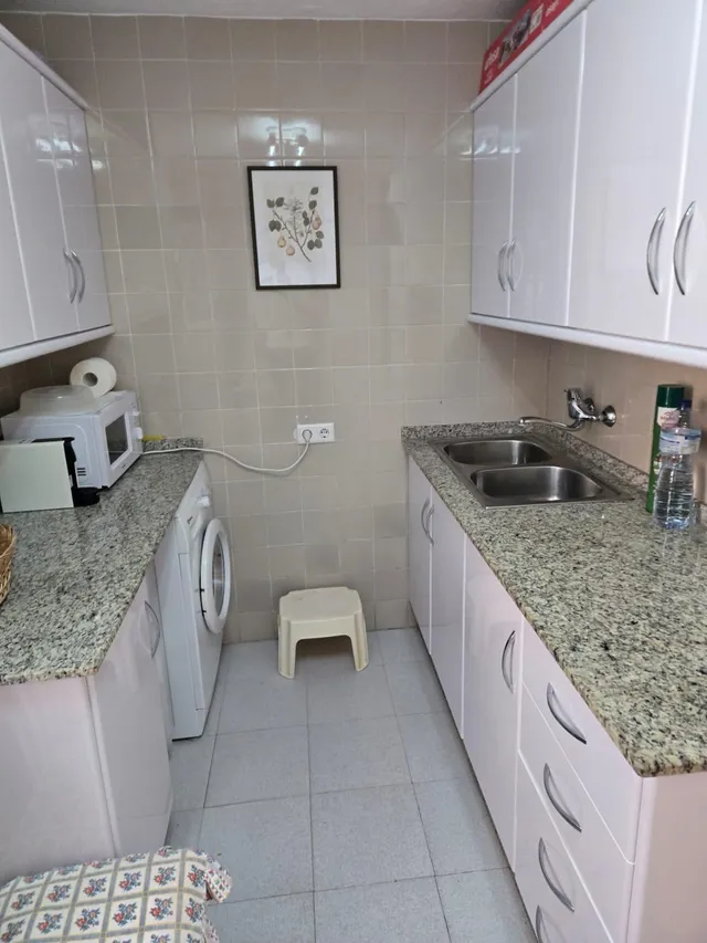 MAGNIFICA VIVIENDA EN PRIMERA LINEA DE PLAYA Y CON PISCINA COMUNITARIA, IDEAL PARA VIVIR TODO EL AÑO — 17