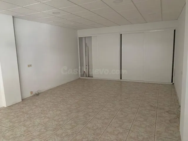 INVERSIÓN SEGURA EN RENTABILIDAD | LOCAL COMERCIAL APTO PARA - foto 4