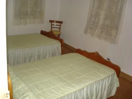 SE VENDE CASA EN PALANQUINOS, IDEAL PENSIÓN. — 6