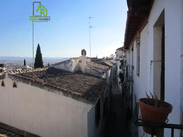 CASA CON VISTAS PANORÁMICAS A LA ALHAMBRA — 30