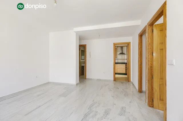 Piso con garaje y trastero — 11