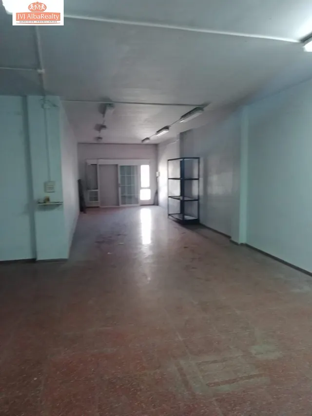 EXTRAORDINARIO LOCAL EN VENTA EN MADRIGUERAS PREPARADO PARA EDIFICAR VIVIENDA — 29