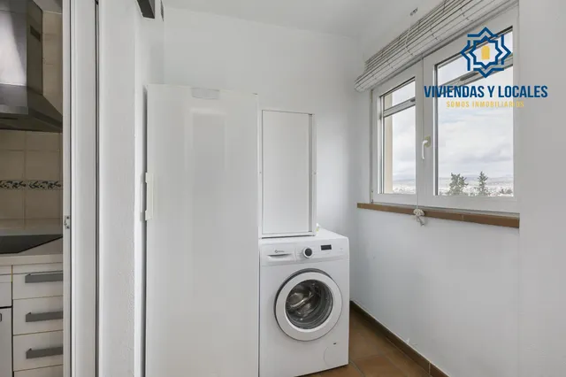 Ático en venta en La Zubia — 16