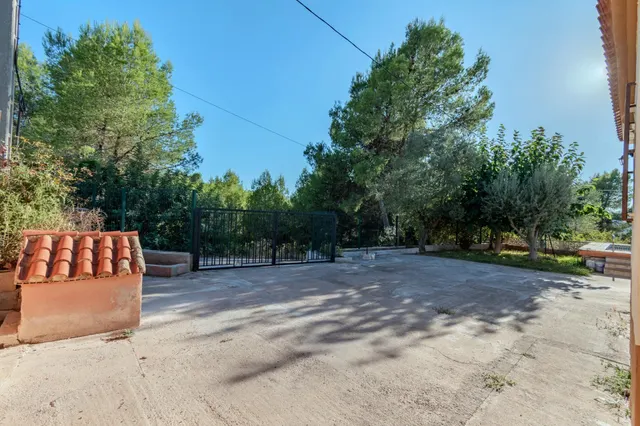 Casa con piscina — 31