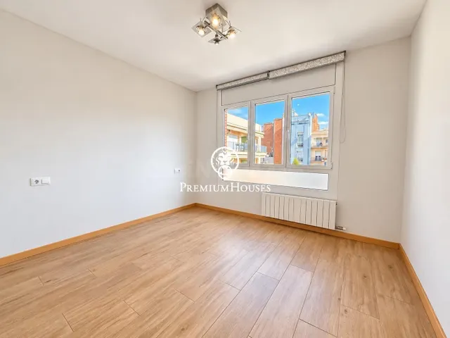 Piso en venta en buen estado en la zona de Sagrada Família — 3