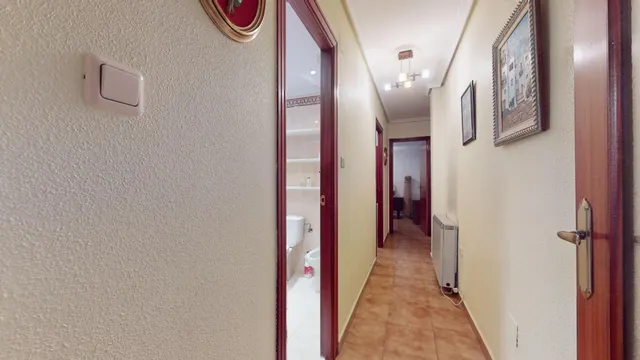 Piso de tres dormitorios de nueva construcción y con garaje — 28