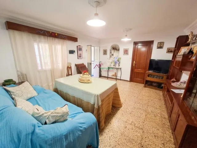VENTA CASA CON TERRAZA - foto 2
