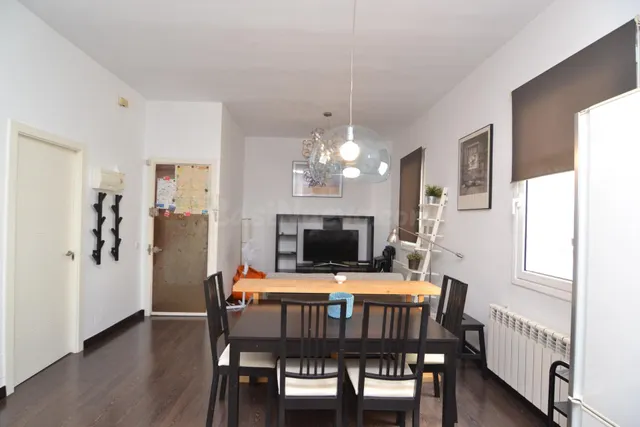 Habitación en alquiler en Calle Escosura / Piso a compartir, - foto 3