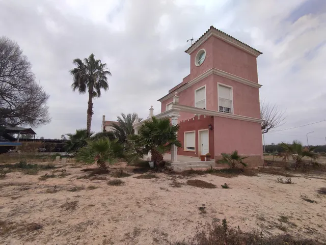 CHALET SEMINUEVO A DOS PASOS DE ELCHE — 8