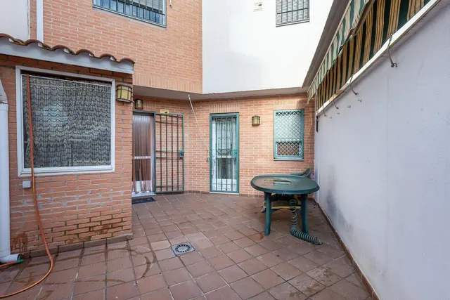 Encanto, luz y calidad de vida en Ogíjares, a un paso de Granada Vendemos esta casa — 9