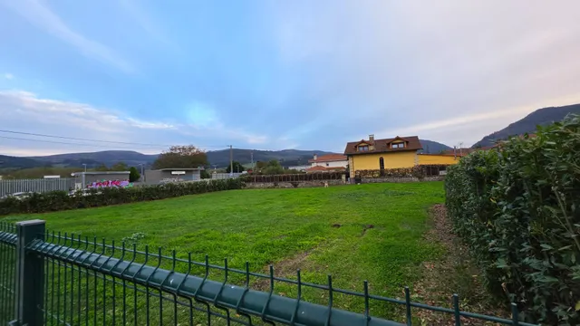 ¡Oportunidad única en Los Corrales de Buelna! Espectacular p - foto 2