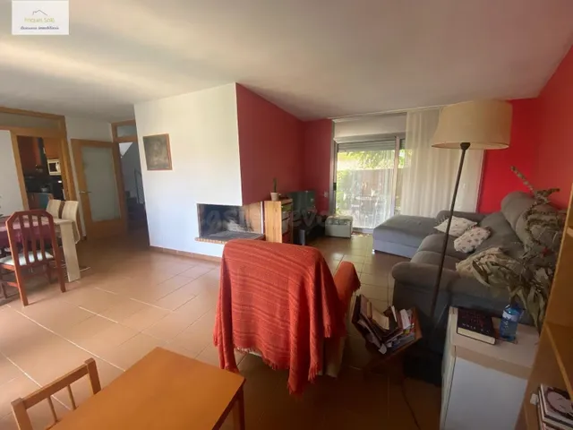 Meravellosa casa amb jardí al centre de La Roca del Vallès