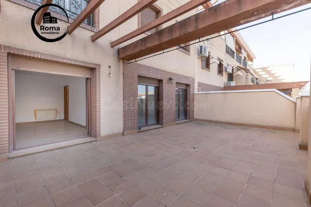 PISO CON TERRAZA EN ATARFE! - foto 2