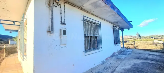 PARCELA DE 15.574M CON CASA DE 3 DORMITORIOS EN LIBRILLA - foto 2