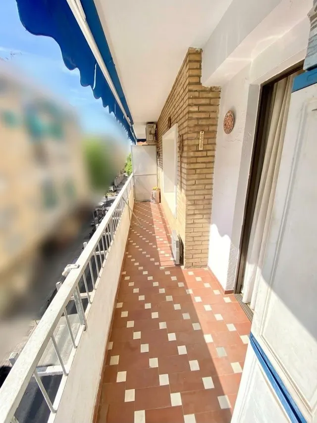 Piso 4 habitaciones 126m² en venta - Av. Barcelona - Viñuela - Rescatado — 37