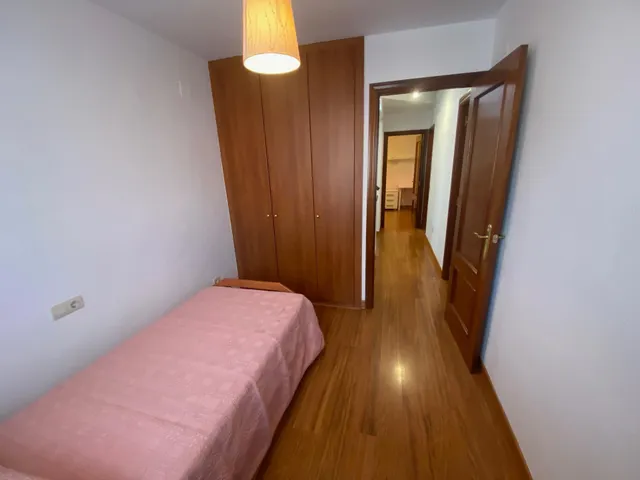 Tomares. bonito triplex amueblado junto al ayuntamiento — 27
