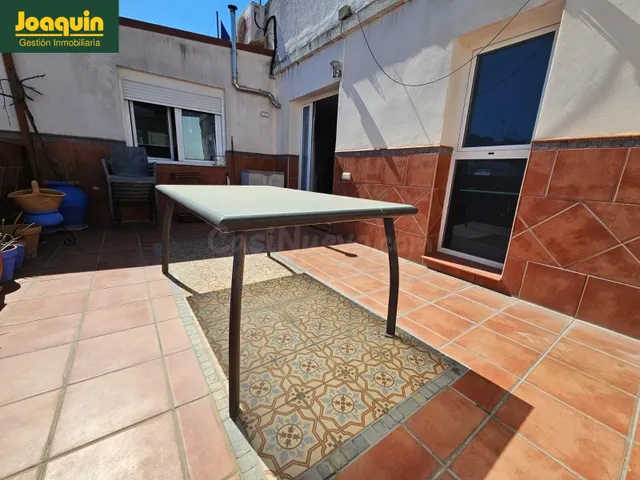 ¡Espectacular Ático reformado con terraza de 20m2 junto a Av - foto 2