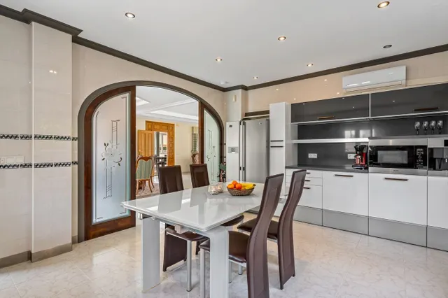 Villa 4 habitaciones 292m² en venta - Doña Pepa — 12