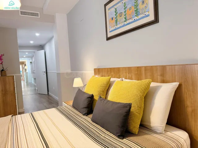 Ático 2 habitaciones 125m² en alquiler - 1a linea - foto 4