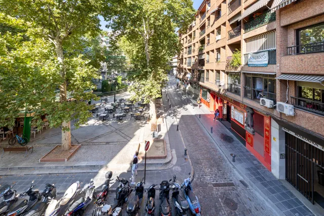 ✨ EXCLUSIVA VIVIENDA REFORMADA EN PLAZA MARIANA PINEDA — 12