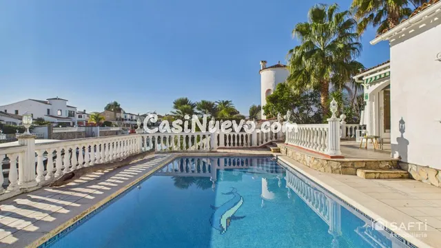 Casa con amarre privado en Empuriabrava - foto 2