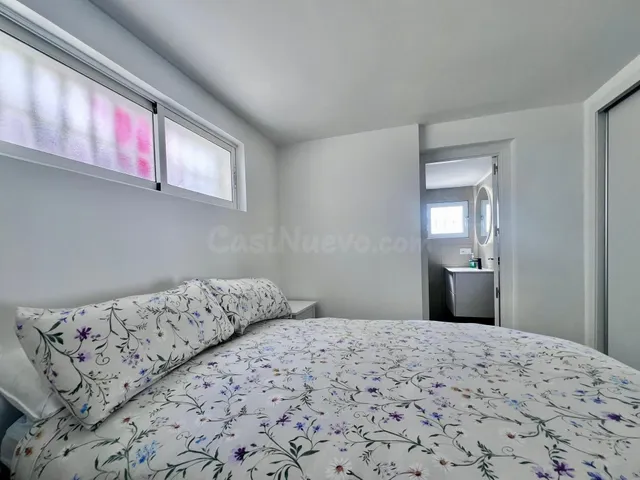 Villa de 5 dormitorios y 4 baños en San Miguel de Salinas (Alicante) — 33