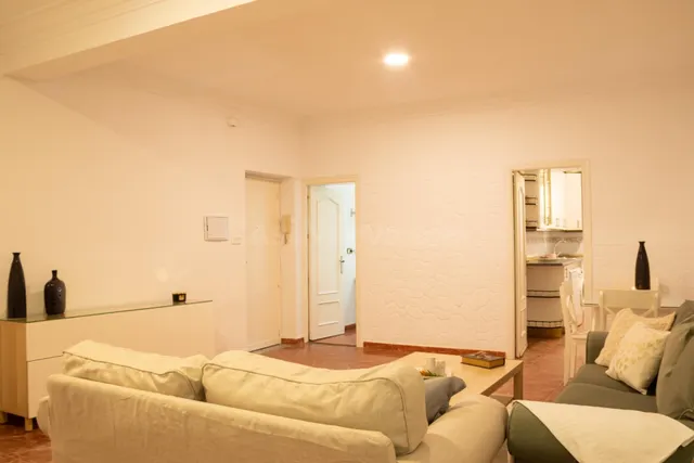 BAJO EN PLENO CENTRO DE SEVILLA (EN VENTA O EN ALQUILER DE C - foto 3