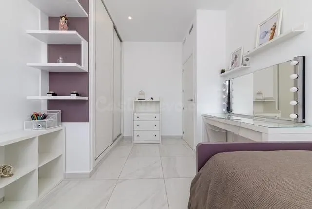 ADOSADO DE 3 DORMITORIOS Y 3 BAÑOS EN ORIHUELA COSTA (LAS FILIPINAS) — 26