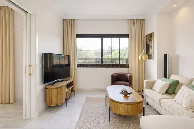¡ESPECTACULAR! Impresionante Ático de Lujo con Terraza de Ensueño La Propiedad Más Exclusiva de la Zona | Luminosidad Total — 6