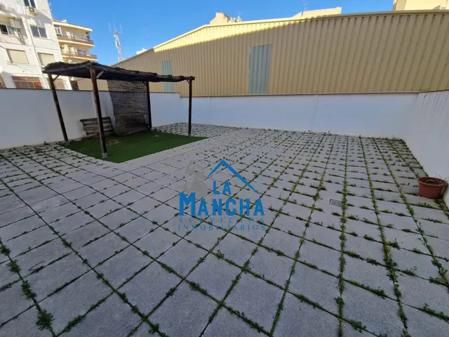 *750€ al mes* inmobiliaria la mancha alquila piso con garaje en el centro de Albacete — 13