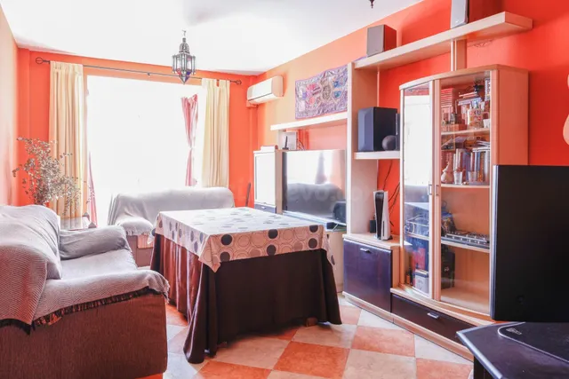 Piso de 2 dormitorios y terraza de 35 m2 en la zona de C/ An - foto 5