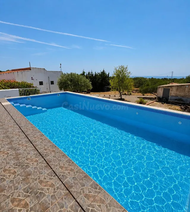 Finca rústica con gran chalet, piscina y vistas al mar a poc - foto 4