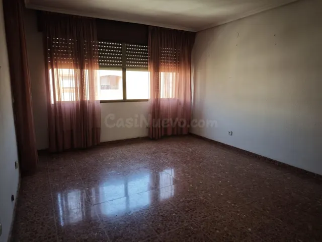PISO CENTRICO EN VENTA EN BADAJOZ - foto 4