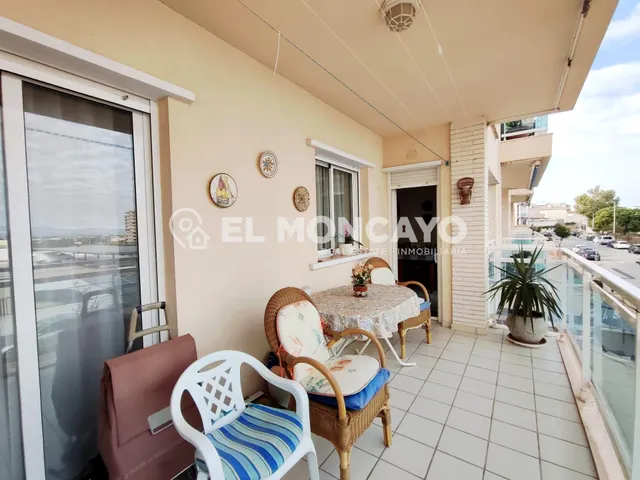 Fantástico apartamento con amplia terraza en Guardamar del Segura, Alicante, Costa Blanca — 7